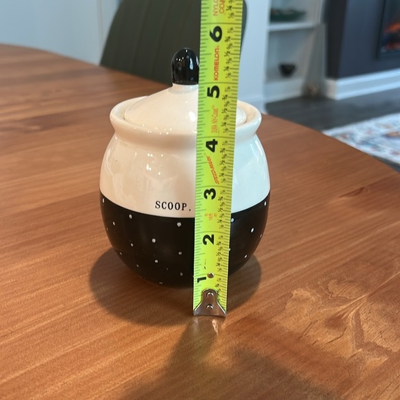 Rae Dunn “scoop” sugar dish with lid. Cream and black polka dot. RARE. - Picture 8 of 9